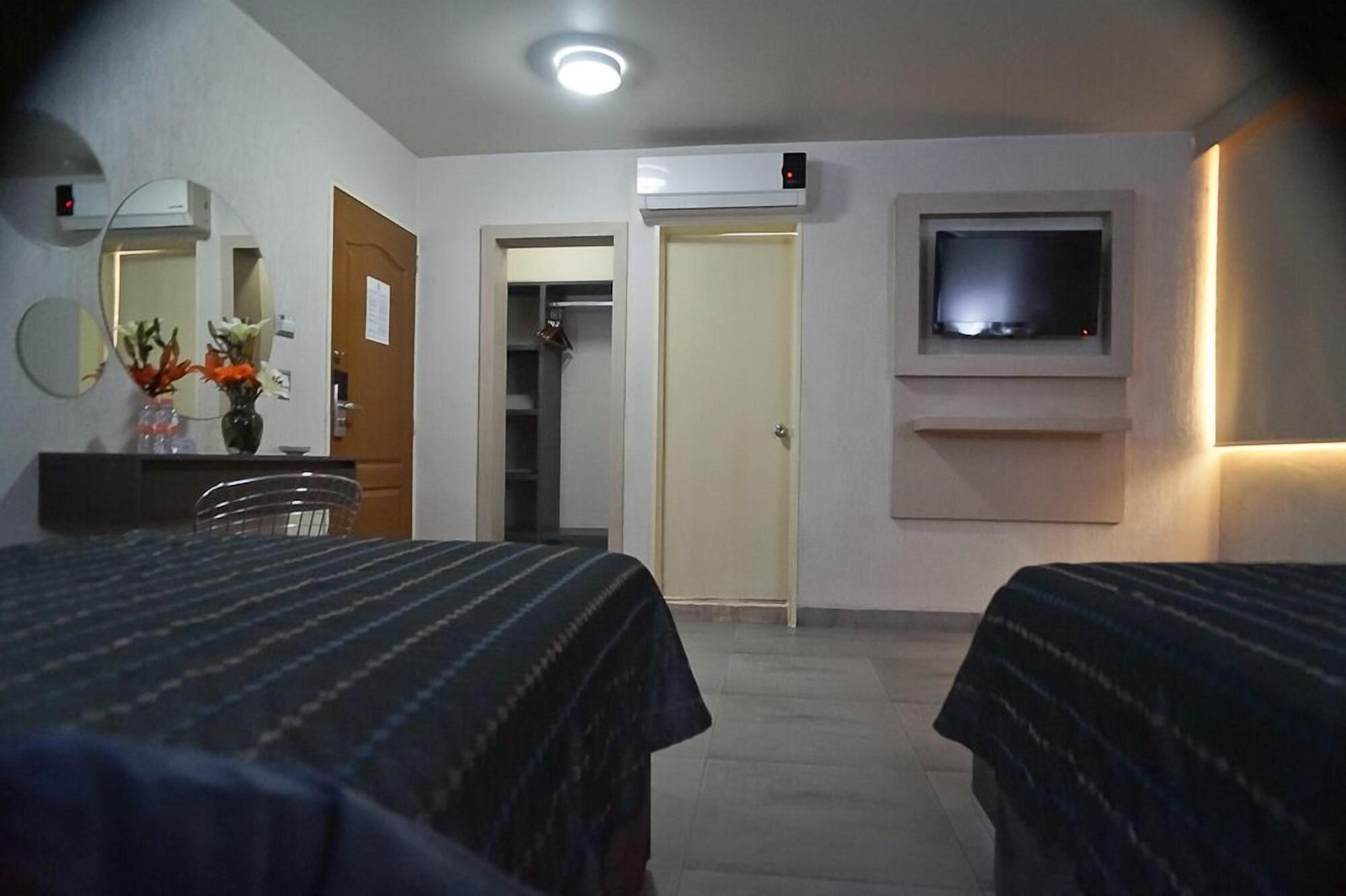 Hotel Expo Abastos Гвадалахара Экстерьер фото